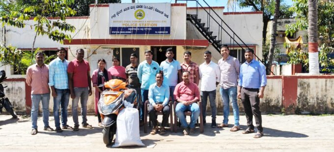 ಅಕ್ರಮ ಗಾಂಜಾ ಸಾಗಣೆ-೧೦ ಕೆ.ಜಿ. ಗಾಂಜಾ ವಶ